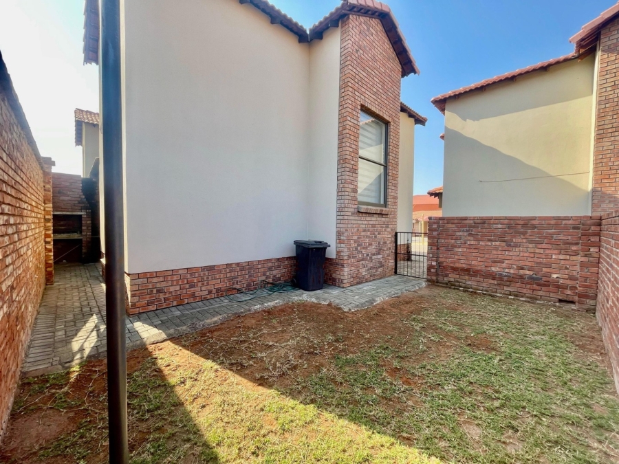 3 Bedroom Property for Sale in Waterval East North West